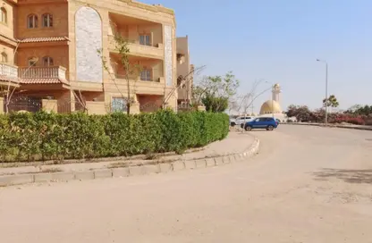 دوبلكس - 3 غرف نوم - 3 حمامات للبيع في المجاورة الثانية - الحي الثالث شرق - مدينة الشروق - القاهرة