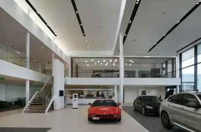 معرض - استوديو - 2 حمامات للايجار في شارع التسعين الشمالي - التجمع الخامس - مدينة القاهرة الجديدة - القاهرة