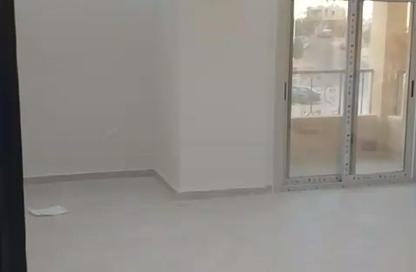 Apartment - 3 Bedrooms - 2 Bathrooms for rent in Mohamed Naguib Axis - Abou El Houl - New Cairo City - Cairo
