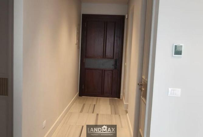 8715586 - Property Image 2