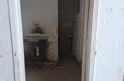 Warehouse - Studio - 1 Bathroom for rent in Belbeis Road   Road 10 - 3rd District - Obour City - Qalyubia