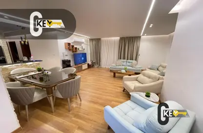 شقة - 3 غرف نوم - 2 حمامات للايجار في B12 - مدينتي - القاهرة