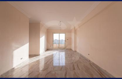 Apartment - 3 - 1 for sale in Mahmoud Al Tareni St. - Cleopatra - Hay Sharq - Alexandria