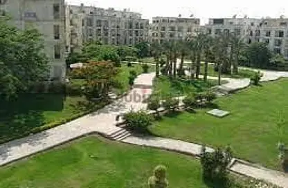Apartment - 3 Bedrooms - 2 Bathrooms for sale in Hadayek Al Mohandessin - 4th District - Sheikh Zayed City - Giza