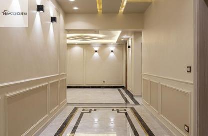 Apartment - 4 - 2 for sale in West Arabella - 5th Settlement Compounds - The 5th Settlement - New Cairo City - Cairo