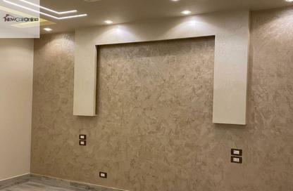 Apartment - 4 - 2 for sale in West Arabella - 5th Settlement Compounds - The 5th Settlement - New Cairo City - Cairo