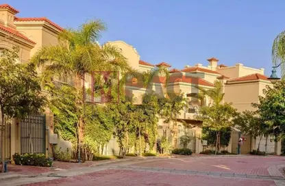 فيلا - 3 غرف نوم - 3 حمامات للبيع في الباتيو 5 ايست - الباتيو - كمبوندات الشروق - مدينة الشروق - القاهرة