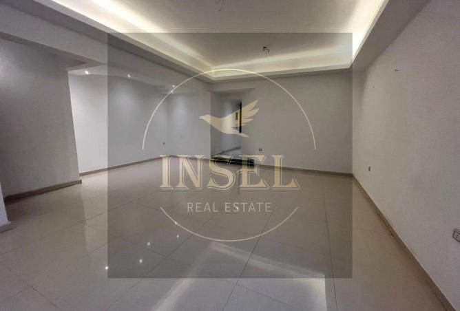 8593227 - Property Image 3