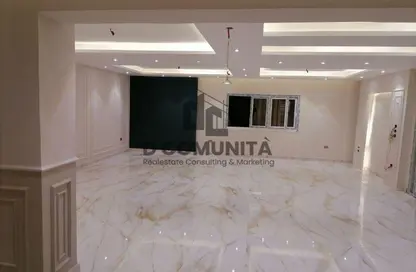 Apartment - 3 Bedrooms - 2 Bathrooms for sale in La Rosa - 5th Settlement Compounds - The 5th Settlement - New Cairo City - Cairo