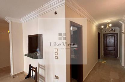 Apartment - 3 Bedrooms - 3 Bathrooms for rent in Gate 4 - Mena - Hadayek El Ahram - Giza