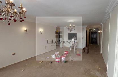 Apartment - 3 Bedrooms - 3 Bathrooms for rent in Gate 4 - Mena - Hadayek El Ahram - Giza