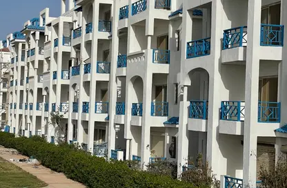 Apartment - 2 Bedrooms - 2 Bathrooms for sale in Emirates Heights - Qesm Ad Dabaah - North Coast