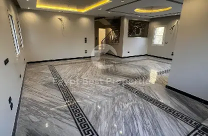 فيلا - 4 غرف نوم - 4 حمامات للايجار في ميفيدا - كمبوندات التجمع الخامس - التجمع الخامس - مدينة القاهرة الجديدة - القاهرة