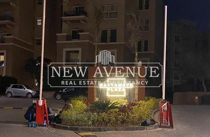 Apartment - 2 Bedrooms - 3 Bathrooms for sale in Al Katameya Plaza - The 1st Settlement - New Cairo City - Cairo