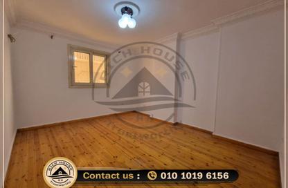 Apartment - 3 Bedrooms - 2 Bathrooms for rent in Ademon Fremon St. - Smouha - Hay Sharq - Alexandria Apartment - 3 Bedrooms - 2 Bathrooms for rent in Ademon Fremon St. - Smouha - Hay Sharq - Alexandria