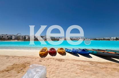 Chalet - 2 Bedrooms - 2 Bathrooms for sale in Mountain View - Ras Al Hekma - North Coast