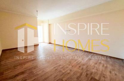 Apartment - 3 Bedrooms - 2 Bathrooms for rent in Grand View - Smouha - Hay Sharq - Alexandria