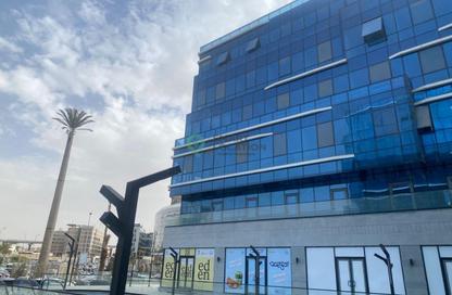 عيادة - استوديو - 1 حمام للبيع في مركز أعمال كيرنيل - شارع التسعين الشمالي - التجمع الخامس - مدينة القاهرة الجديدة - القاهرة