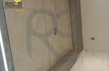 Apartment - 2 Bedrooms - 1 Bathroom for sale in Gate 1 - Khofo - Hadayek El Ahram - Giza