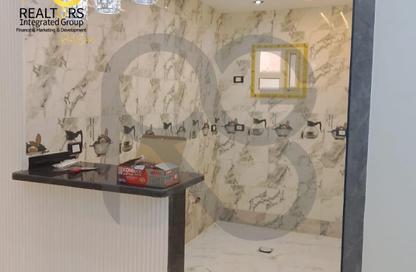 Apartment - 2 Bedrooms - 1 Bathroom for sale in Gate 1 - Khofo - Hadayek El Ahram - Giza