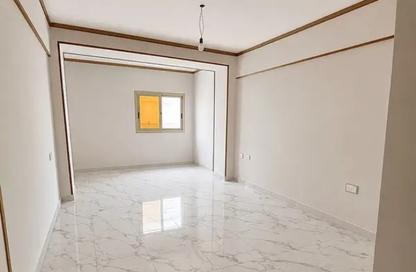 Apartment - 2 Bedrooms - 2 Bathrooms for rent in Midan Al Makhzangy - Al Narges 8 - Al Narges - New Cairo City - Cairo