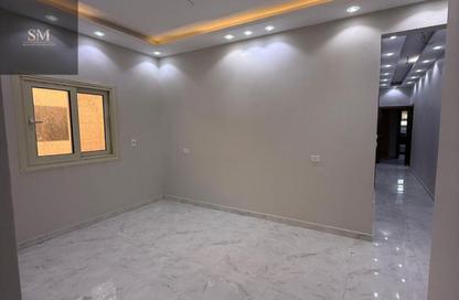 Apartment - 3 Bedrooms - 3 Bathrooms for rent in North Lotus - El Lotus - New Cairo City - Cairo