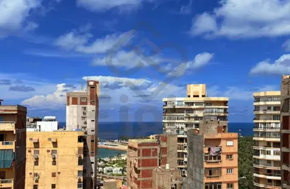 Apartment - 3 Bedrooms - 2 Bathrooms for sale in Al Geish Road - El Mandara - Hay Than El Montazah - Alexandria