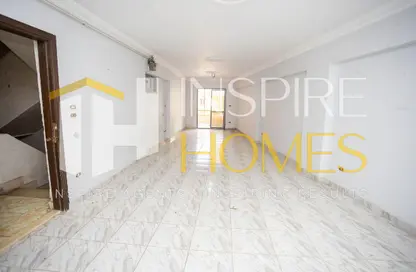 Apartment - 3 Bedrooms - 2 Bathrooms for sale in Sidi Beshr - Hay Awal El Montazah - Alexandria