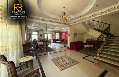 Townhouse - 3 - 3 for sale in West Gate - 6 October Compounds - 6 October City - Giza