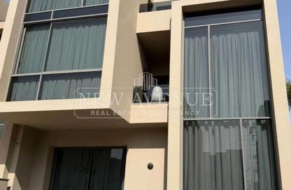 Villa - 5 Bedrooms - 6 Bathrooms for sale in The Waterway Villas - Ext North Inves Area - New Cairo City - Cairo