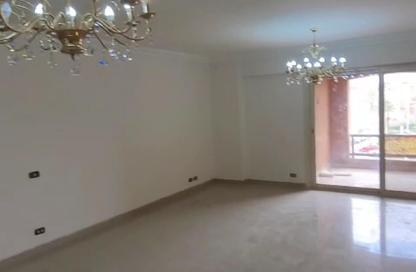 Apartment - 3 Bedrooms - 2 Bathrooms for rent in Green 3 - 2nd District - Sheikh Zayed City - Giza