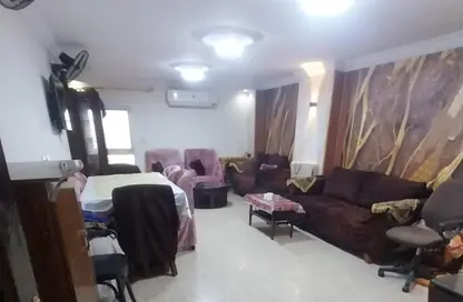 Apartment - 3 Bedrooms - 2 Bathrooms for sale in Ahmed Al Zomor St. - 10th District - Nasr City - Cairo