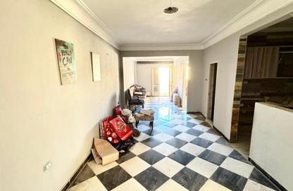 Apartment - 2 Bedrooms - 1 Bathroom for sale in Mohamed Anwar Al Sadat St.   Forty Five St. - El Asafra Qebli - Asafra - Hay Than El Montazah - Alexandria