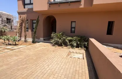 Townhouse - 4 Bedrooms - 4 Bathrooms for sale in Village West - Sheikh Zayed Compounds - Sheikh Zayed City - Giza