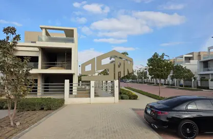 فيلا - 4 غرف نوم - 4 حمامات للبيع في مون ريزيدنس - فيفث سكوير - التجمع الخامس - مدينة القاهرة الجديدة - القاهرة