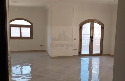 Apartment - 3 Bedrooms - 2 Bathrooms for rent in Ganoob El Acadimia - New Cairo City - Cairo