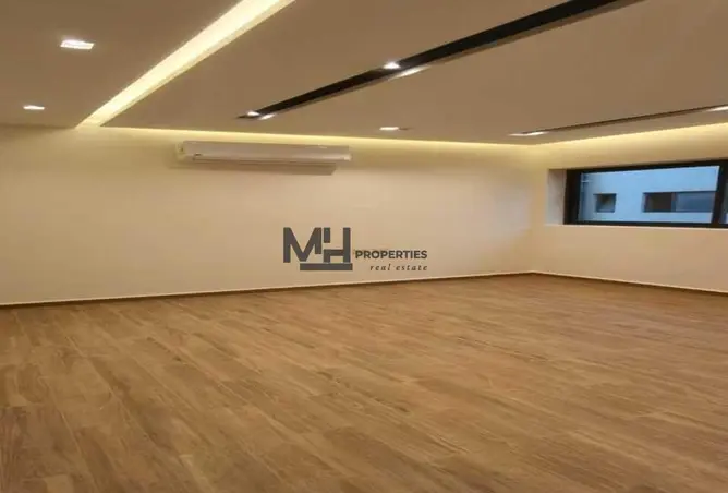 112428015 - Property Image 3