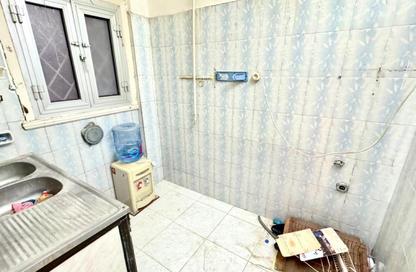 Apartment - 3 Bedrooms - 1 Bathroom for sale in Hussein Mahmoud Elshamy St. - Janaklees - Hay Sharq - Alexandria