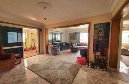 Apartment - 5 Bedrooms - 3 Bathrooms for sale in Miami - Hay Awal El Montazah - Alexandria