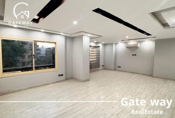 102625117 - Property Image 2