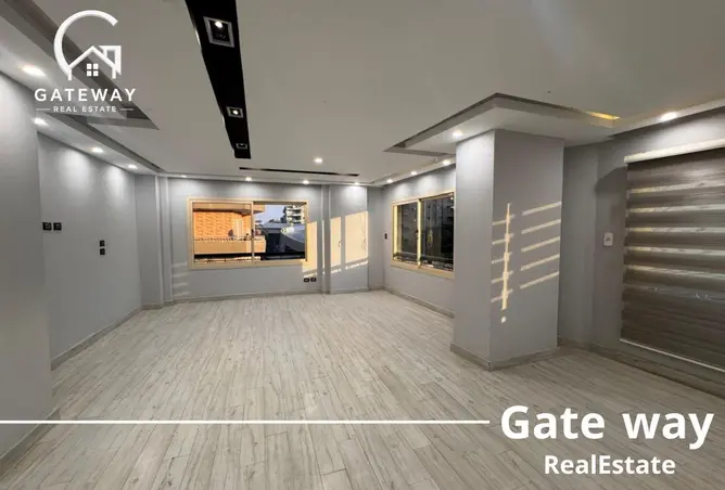 102625117 - Property Image 3