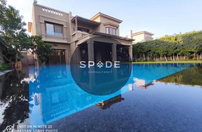 Villa - 6 Bedrooms - 5 Bathrooms for sale in Seasons Residence - Ext North Inves Area - New Cairo City - Cairo