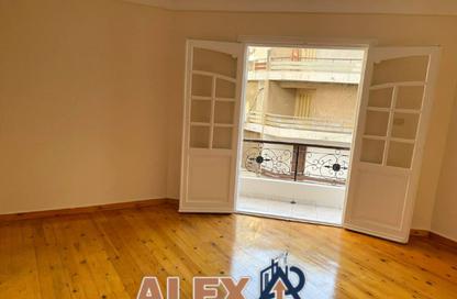 Apartment - 3 - 2 for rent in Kafr Abdo St. - Kafr Abdo - Roushdy - Hay Sharq - Alexandria