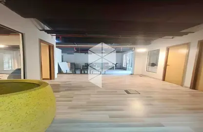 Office Space - 5 Bedrooms - 1 Bathroom for rent in One Ninety Mall - South Teseen St. - The 5th Settlement - New Cairo City - Cairo