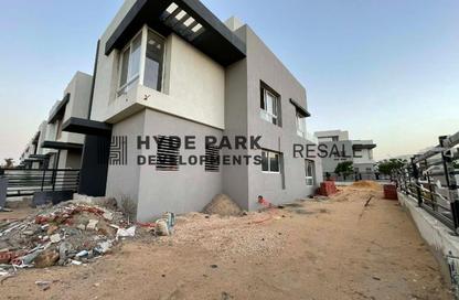 Villa - 5 Bedrooms - 3 Bathrooms for sale in Cluster 18 - Hyde Park - New Cairo City - Cairo Villa - 5 Bedrooms - 3 Bathrooms for sale in Cluster 18 - Hyde Park - New Cairo City - Cairo