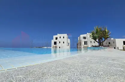 Chalet - 2 Bedrooms - 2 Bathrooms for sale in Jefaira - Ras Al Hekma - North Coast