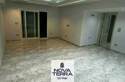 شقة - 3 غرف نوم - 2 حمامات للايجار في زايد ديونز كومبلكس - الحي السادس - الشيخ زايد - الجيزة