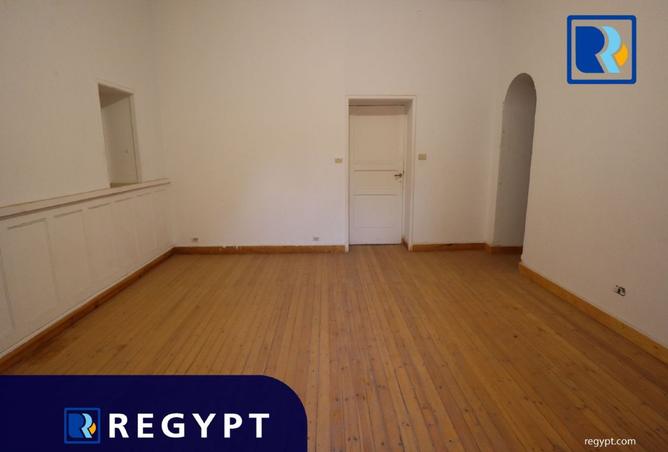 102898307 - Property Image 2