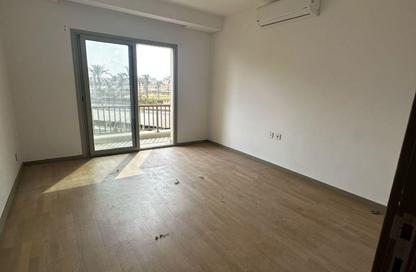Apartment - 3 Bedrooms - 3 Bathrooms for rent in The Fourteen Golf Residences - Uptown Cairo - Mokattam - Cairo
