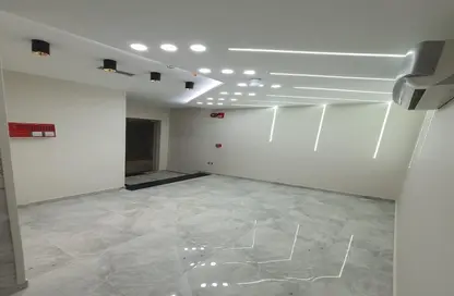 مساحات مكتبية - 2 غرف نوم - 1 حمام للايجار في ذا جيت بلازا مول - الحي العاشر - الشيخ زايد - الجيزة